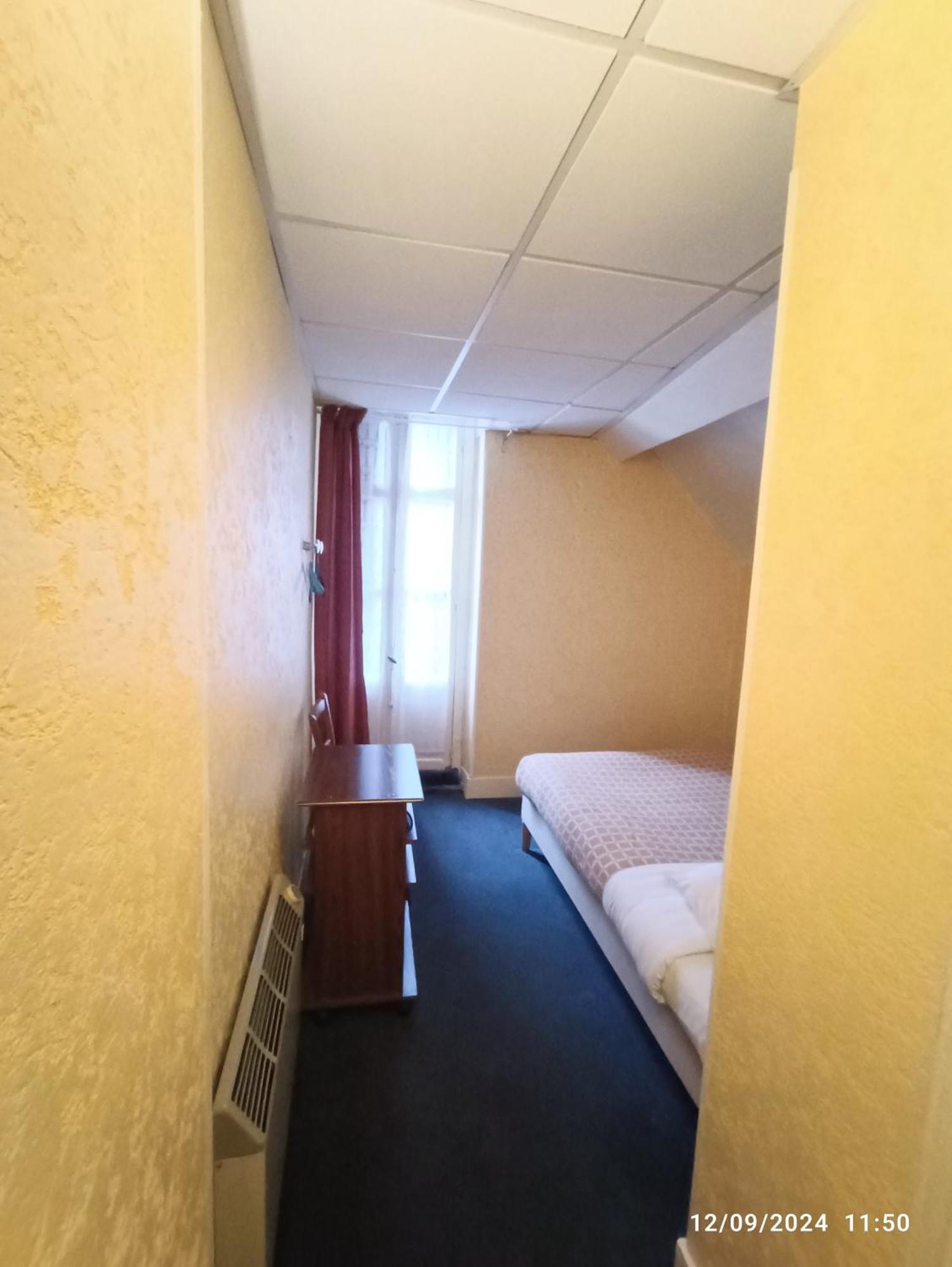 Chambre Chez Marie Et Didier 1 Minute A Pied Du Sanctuaire De Lourdes Exterior foto